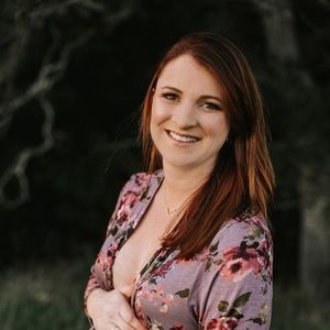 Meet your Posher, Caitlin